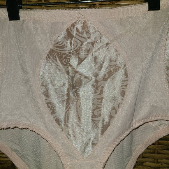 VTG Light Pink Lady Manhattan Girdle Shaper Brief SZ 2XL Model 5061 - Picture 2 of 5